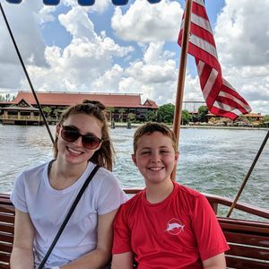 Meet your Posher, Abbey